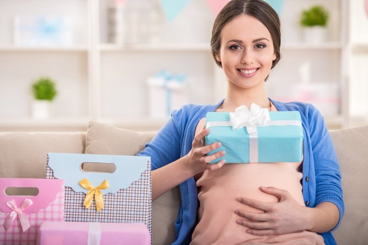 Gravid kvinde til babyshower